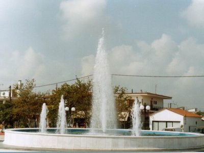 δημόσια συντριβάνια με μπεκ αφρου