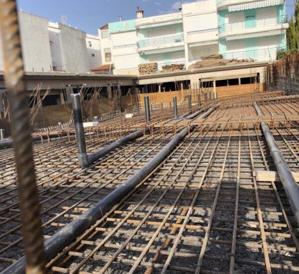 κατασκευή πισινας με οπλισμενο σκυροδεμα